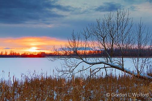 Irish Creek Winter Sunset_04642.jpg - Photographed near Jasper, Ontario, Canada.